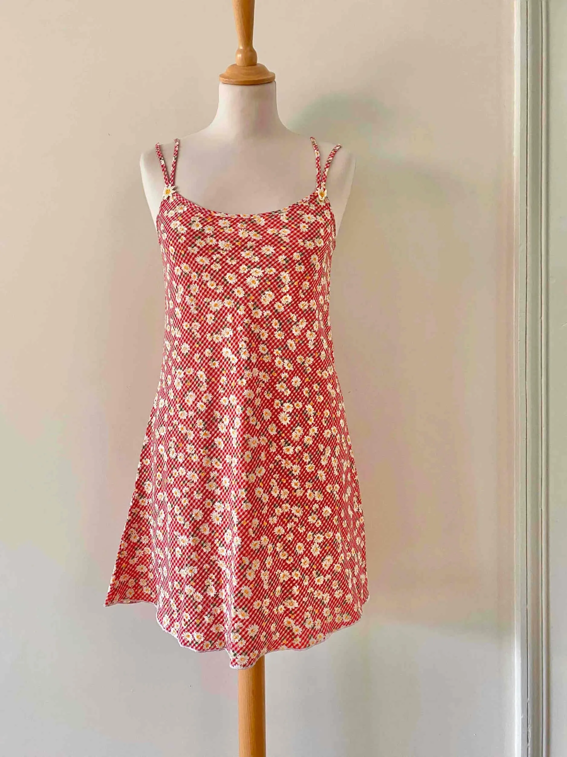 Robe en vichy et à fleurs