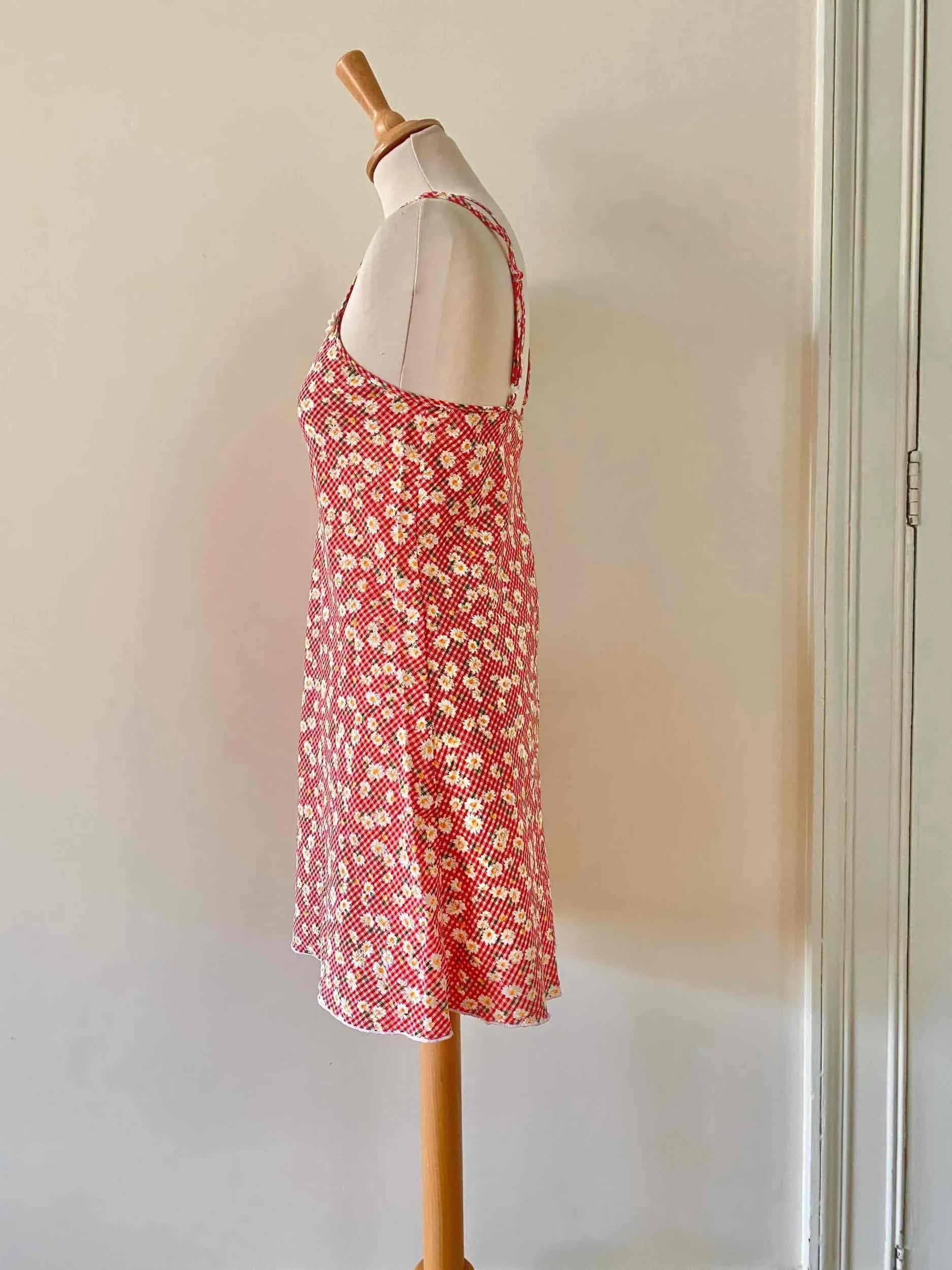 Robe en vichy et à fleurs